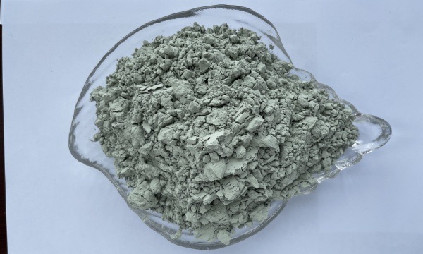 绿碳化硅微粉在玻璃加工行业的重要性