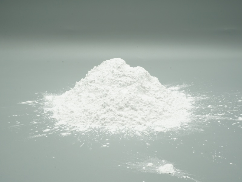 白刚玉微粉在光学镜头加工中的作用